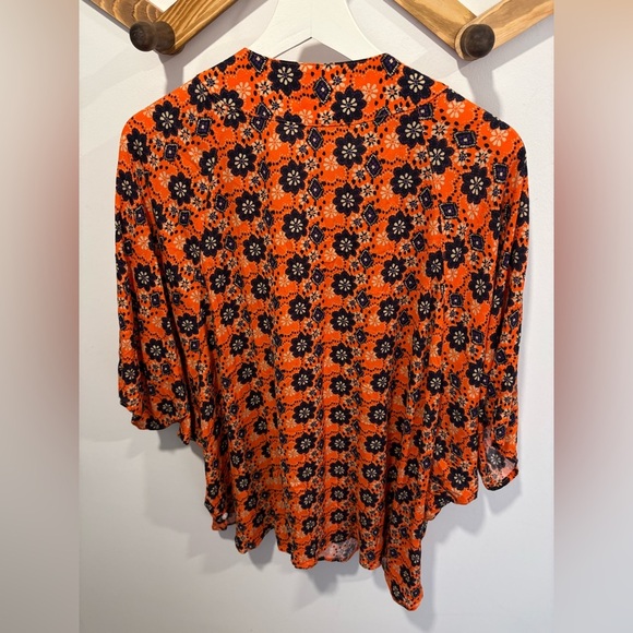 🌟 SMYTHE - TIE FRONT BLOUSE - Size Large - Oversized - Picture 8 of 9